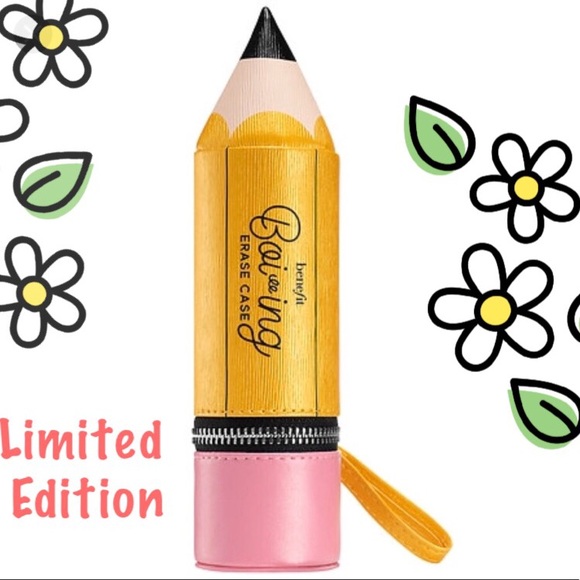 Benefit Handbags - ✏️ Mini Brush Bag / Sunnies Holder